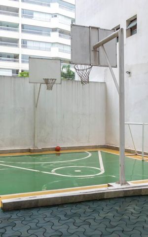 Apartamento à venda com 230m², 4 quartos e 3 vagas Apartamento à venda com 230m², 4 quartos e 3 vagasQuadra Esportiva