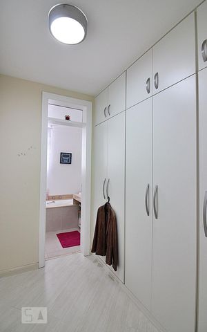Apartamento à venda com 230m², 4 quartos e 3 vagasCloset do Quarto 1 - Suíte