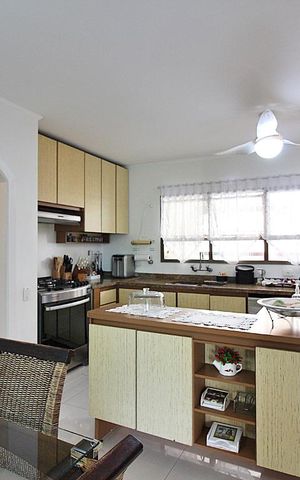 Apartamento à venda com 230m², 4 quartos e 3 vagasCozinha