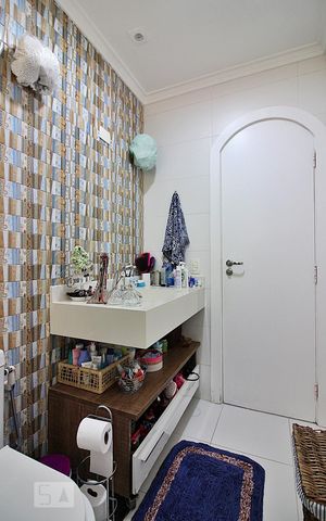 Apartamento à venda com 230m², 4 quartos e 3 vagasBanheiro do Quarto 4 - Suíte