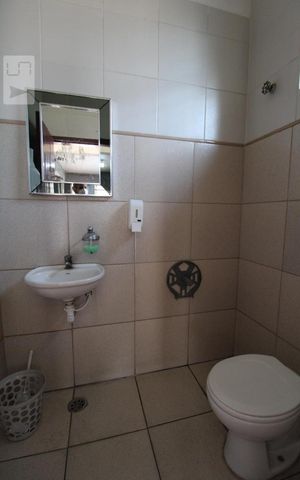 Casa à venda com 199m², 3 quartos e 2 vagasLavabo
