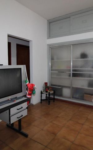 Casa à venda com 199m², 3 quartos e 2 vagasCopa