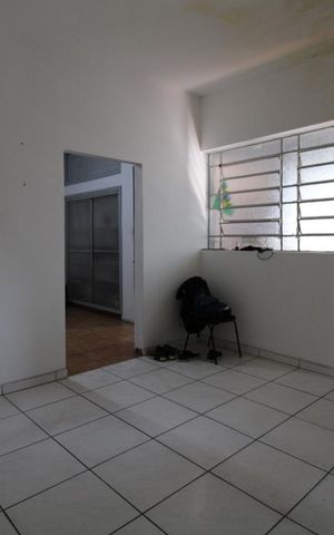 Casa à venda com 199m², 3 quartos e 2 vagasSala