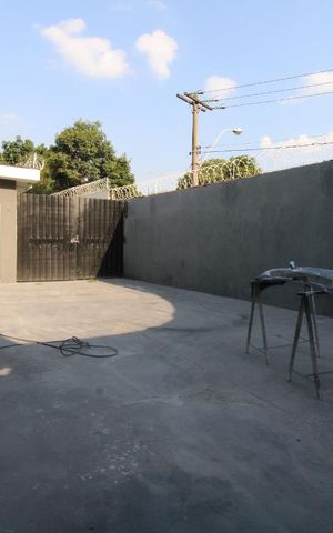 Casa à venda com 199m², 3 quartos e 2 vagasQuintal