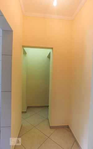 Casa para alugar com 30m², 1 quarto e sem vagaCorredor