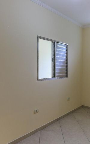 Casa para alugar com 30m², 1 quarto e sem vagaQuarto / Sala