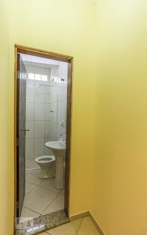 Casa para alugar com 30m², 1 quarto e sem vagaCorredor