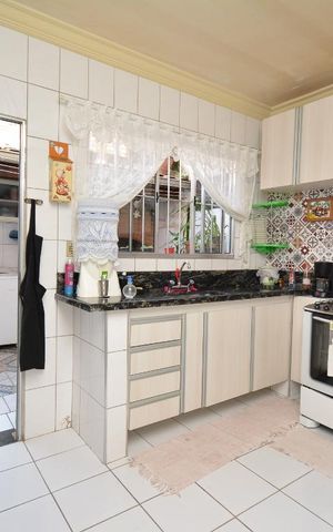 Casa à venda com 113m², 3 quartos e 1 vaga Casa à venda com 113m², 3 quartos e 1 vagaCozinha