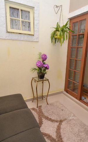 Casa à venda com 113m², 3 quartos e 1 vaga Casa à venda com 113m², 3 quartos e 1 vagaSala de Estar
