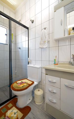 Casa à venda com 113m², 3 quartos e 1 vaga Casa à venda com 113m², 3 quartos e 1 vagaBanheiro da Suíte