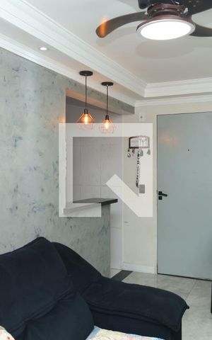 Apartamento à venda com 43m², 2 quartos e 1 vagaSala