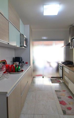 Casa para alugar com 241m², 3 quartos e 2 vagasCozinha