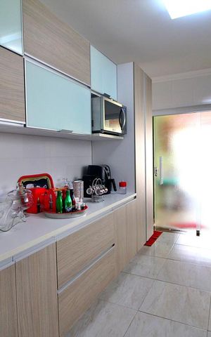 Casa para alugar com 241m², 3 quartos e 2 vagasCozinha