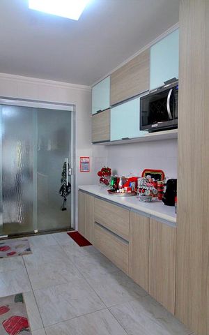 Casa para alugar com 241m², 3 quartos e 2 vagasCozinha