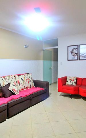 Casa para alugar com 241m², 3 quartos e 2 vagasSala