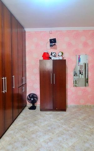 Casa para alugar com 241m², 3 quartos e 2 vagasQuarto 2