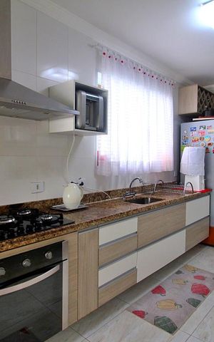 Casa para alugar com 241m², 3 quartos e 2 vagasCozinha