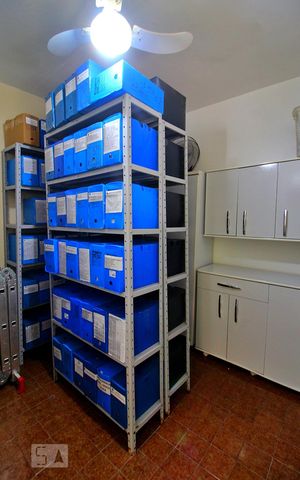 Casa para alugar com 241m², 3 quartos e 2 vagasQuarto de Serviço