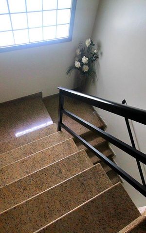 Casa para alugar com 241m², 3 quartos e 2 vagasEscada