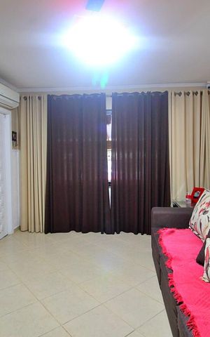 Casa para alugar com 241m², 3 quartos e 2 vagasSala
