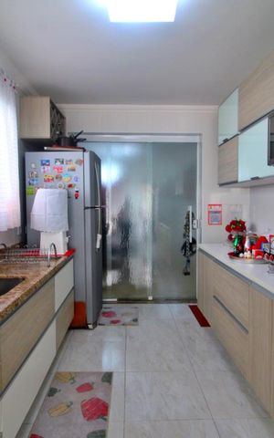 Casa para alugar com 241m², 3 quartos e 2 vagasCozinha
