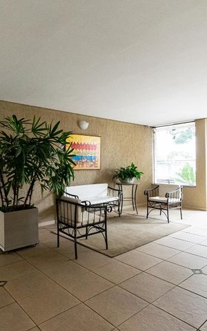 Apartamento à venda com 62m², 2 quartos e 1 vaga Apartamento à venda com 62m², 2 quartos e 1 vagaHall