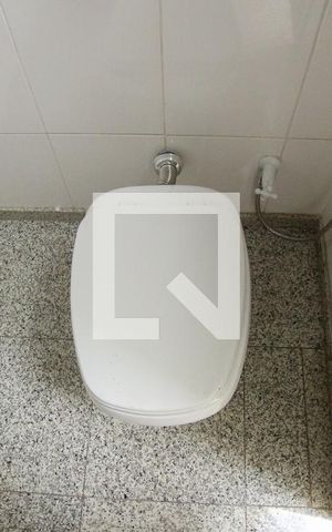 Casa de condomínio à venda com 110m², 3 quartos e 2 vagasBanheiro
