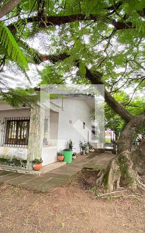 Casa à venda com 873m², 4 quartos e 2 vagasÁrea Externa