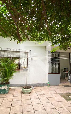 Casa à venda com 873m², 4 quartos e 2 vagasÁrea Externa