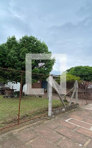 Casa à venda com 873m², 4 quartos e 2 vagasFachada