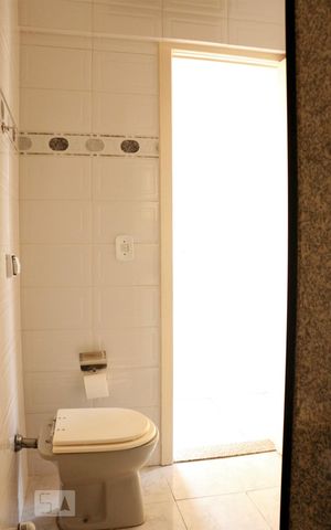 Apartamento à venda com 64m², 2 quartos e 1 vagaBanheiro