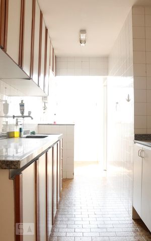 Apartamento à venda com 64m², 2 quartos e 1 vagaCozinha e Área de Serviço