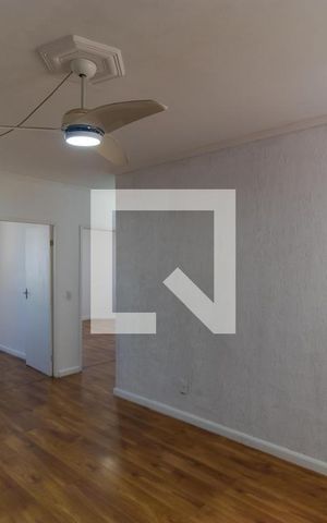 Apartamento à venda com 62m², 2 quartos e 1 vaga Apartamento à venda com 62m², 2 quartos e 1 vagaSalas