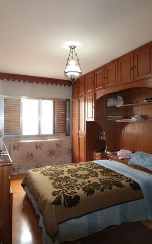 Casa à venda com 200m², 4 quartos e 2 vagasSuite