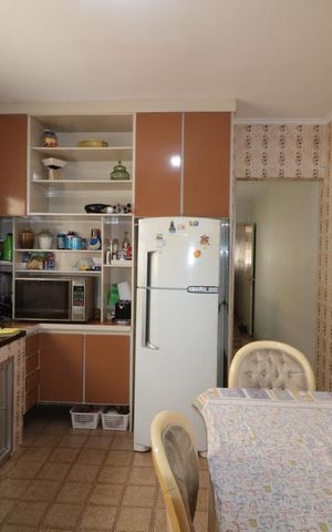 Casa à venda com 200m², 4 quartos e 2 vagasCozinha