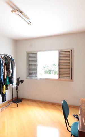 Casa à venda com 200m², 4 quartos e 2 vagasQuarto 1