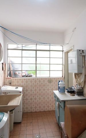 Casa à venda com 200m², 4 quartos e 2 vagasArea dde Serviço