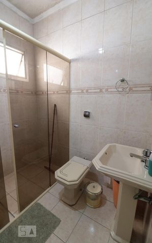 Casa à venda com 200m², 4 quartos e 2 vagasBanheiro Social