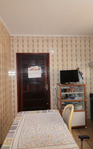 Casa à venda com 200m², 4 quartos e 2 vagasCozinha