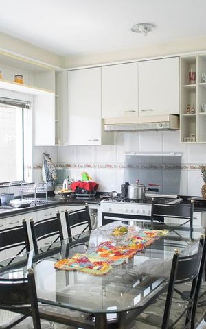 Casa para alugar com 170m², 4 quartos e 3 vagas Casa para alugar com 170m², 4 quartos e 3 vagascozinha