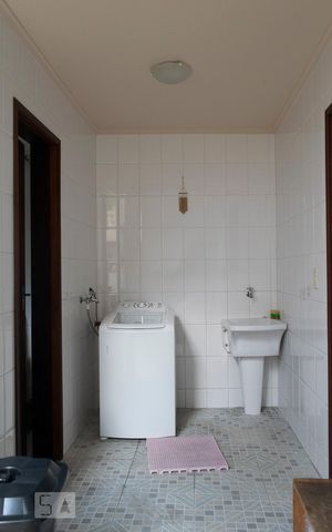 Casa para alugar com 170m², 4 quartos e 3 vagas Casa para alugar com 170m², 4 quartos e 3 vagasárea de serviço
