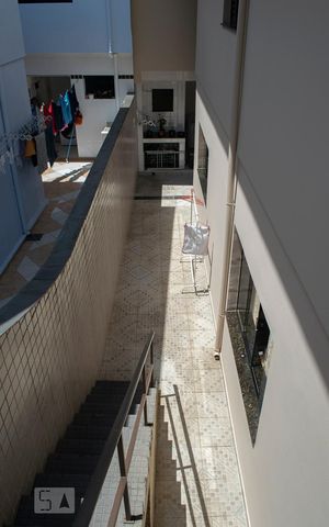 Casa para alugar com 170m², 4 quartos e 3 vagas Casa para alugar com 170m², 4 quartos e 3 vagascorredor lateral