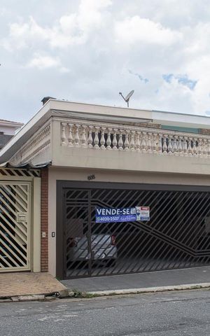 Casa para alugar com 170m², 4 quartos e 3 vagas Casa para alugar com 170m², 4 quartos e 3 vagasfachada