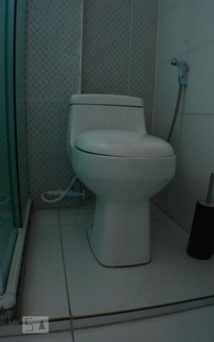 Casa de condomínio para alugar com 240m², 3 quartos e 1 vagaBanheiro Social