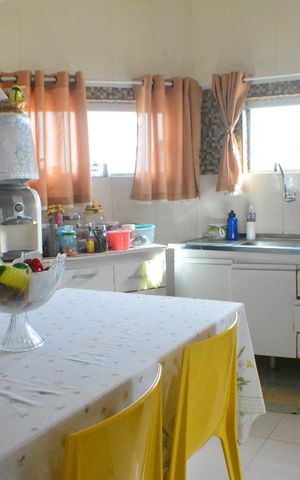 Casa de condomínio para alugar com 240m², 3 quartos e 1 vagaCozinha
