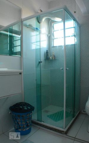 Casa de condomínio para alugar com 240m², 3 quartos e 1 vagaBanheiro Social