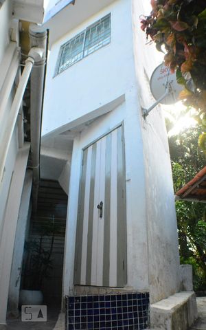Casa de condomínio para alugar com 240m², 3 quartos e 1 vagaFachada