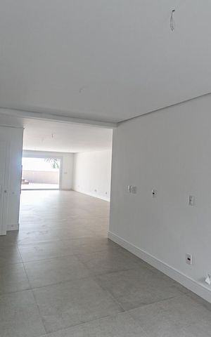 Apartamento à venda com 346m², 3 quartos e 4 vagas Apartamento à venda com 346m², 3 quartos e 4 vagasCozinha