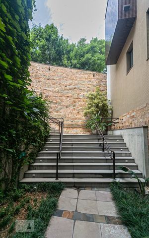 Apartamento à venda com 346m², 3 quartos e 4 vagas Apartamento à venda com 346m², 3 quartos e 4 vagasÁrea comum