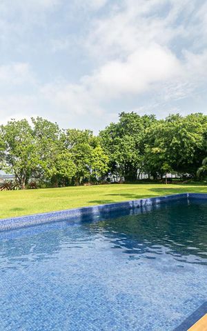 Casa de condomínio à venda com 506m², 3 quartos e 3 vagas Casa de condomínio à venda com 506m², 3 quartos e 3 vagasÁrea comum - Piscina